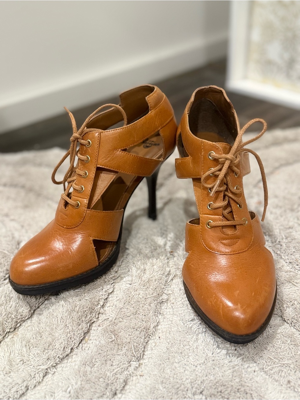 Dr. Martens Jojo Brown Leather Lace-Up Cutout Heels — Size 9